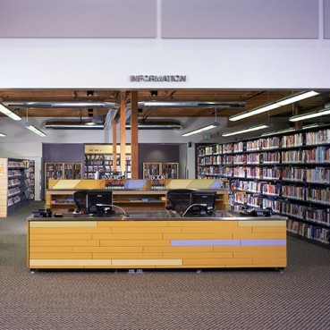 普拉亚Vista的图书馆